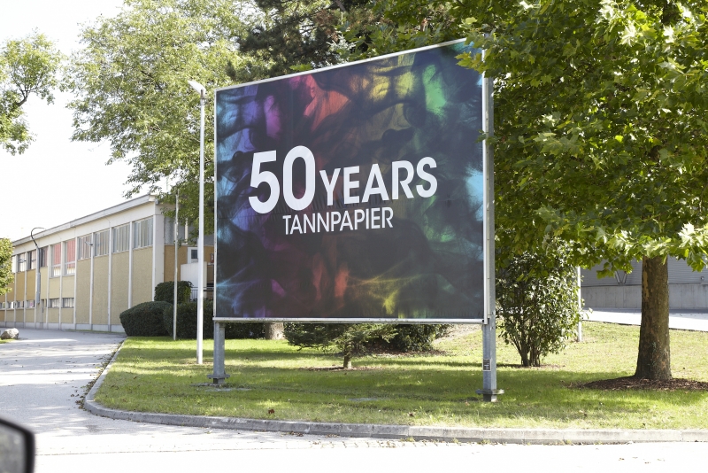 Big banner at the entrance of the site